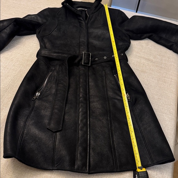 Andrew Marc- Women's Black Shearling Leather Belted Coat/EUC/Size S - Picture 14 of 15